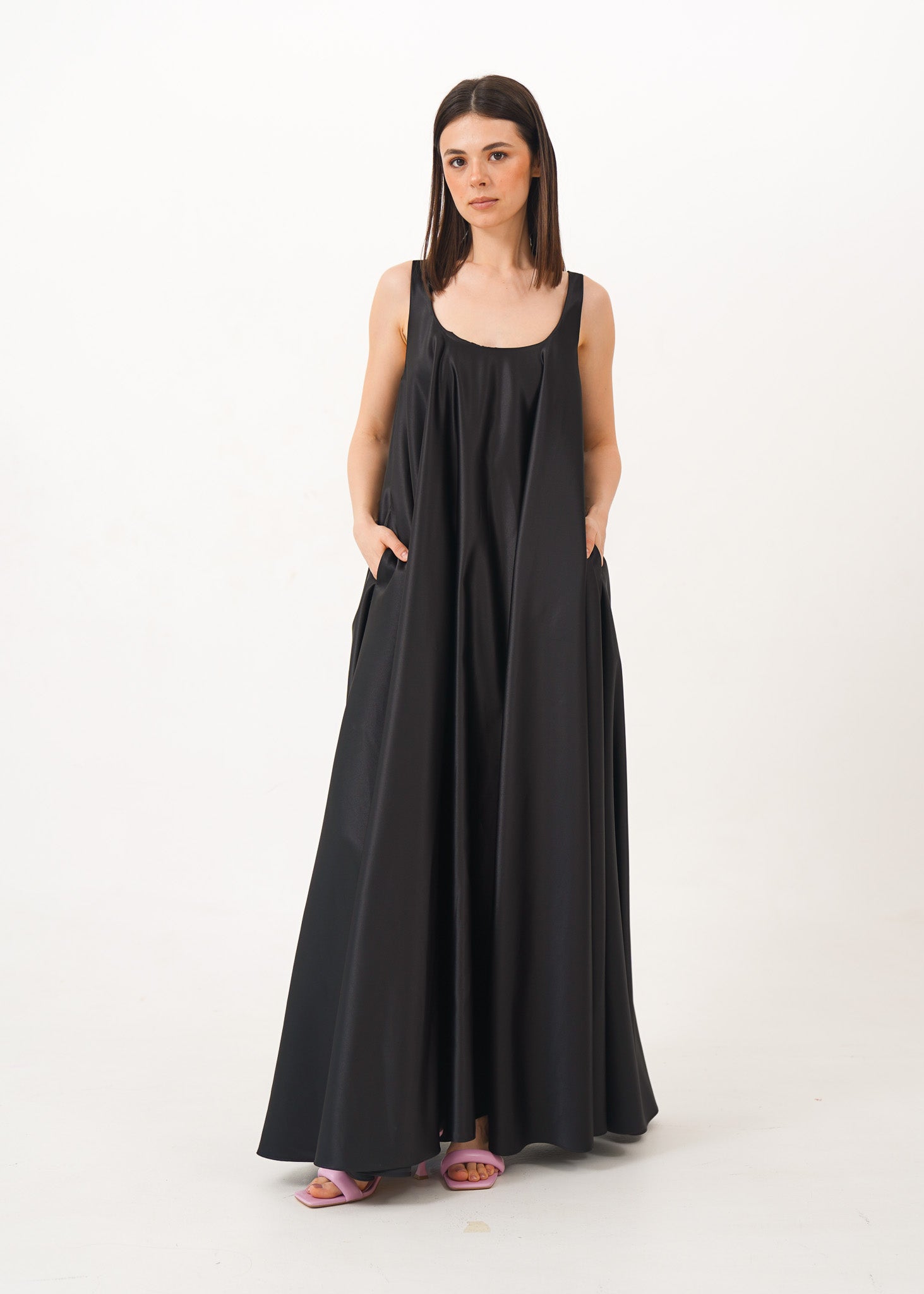 Nera Dress in Black
