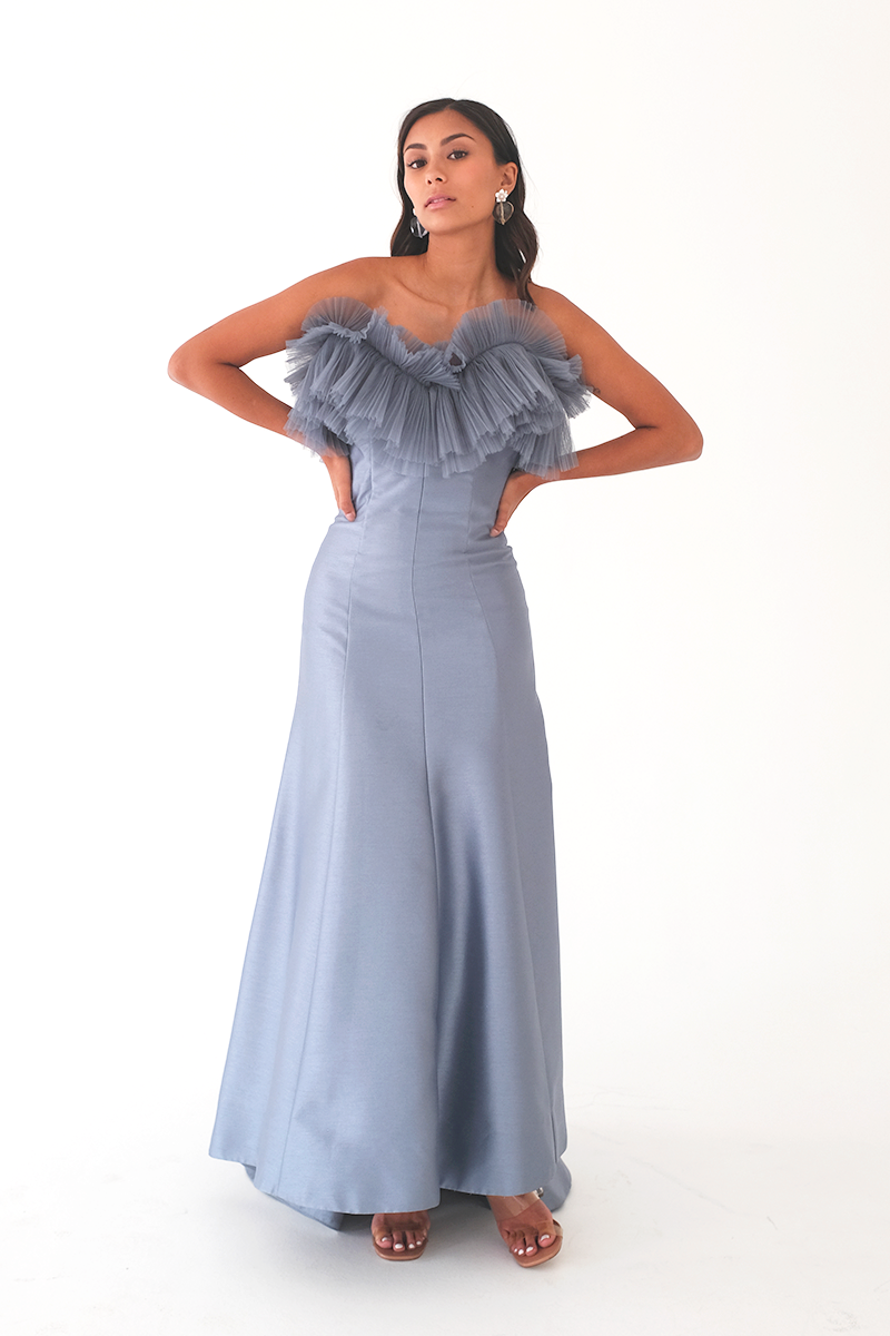 Dusty Blue Gown with Tulle Detail – VESTIDO