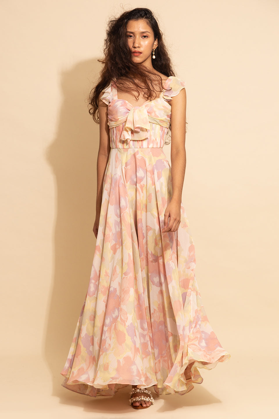 Floral Chiffon Flutter Sleeve Gown  VESTIDO