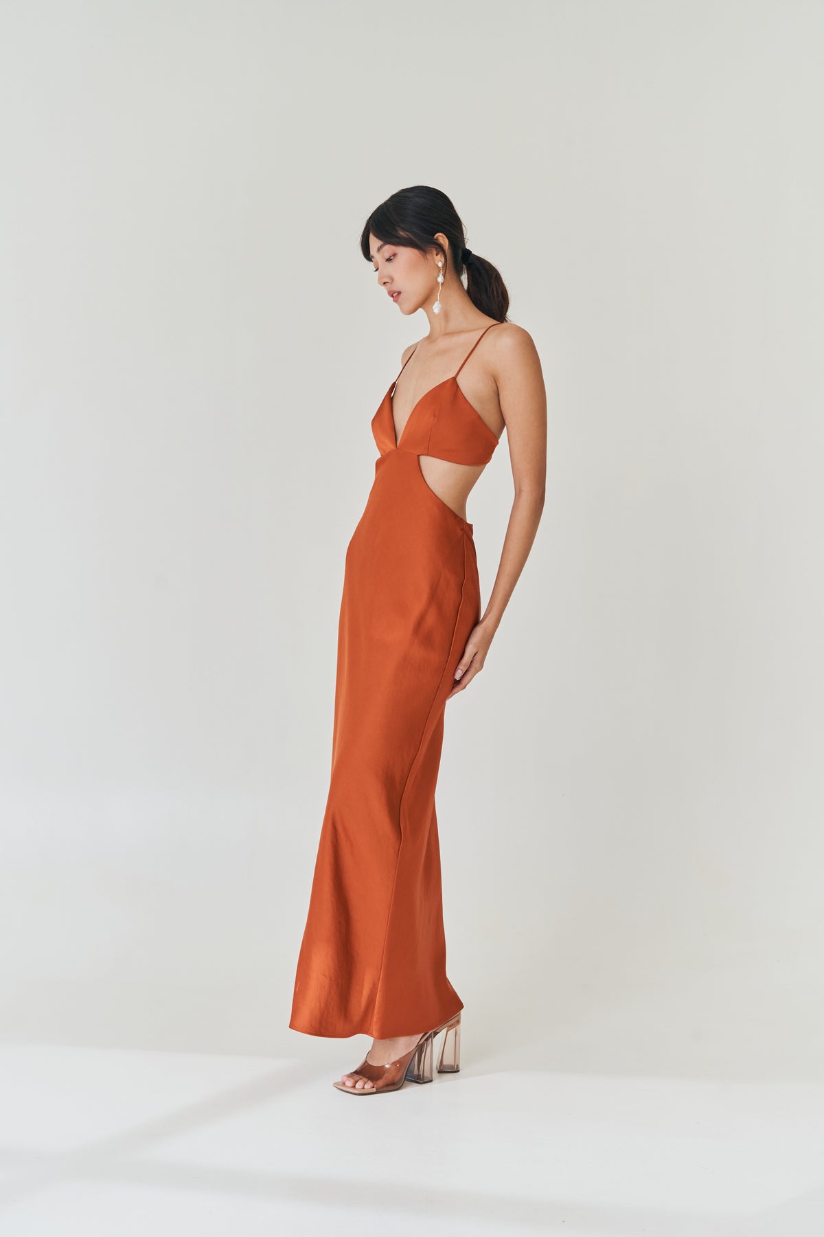 Rust Cut-Out Dress – VESTIDO