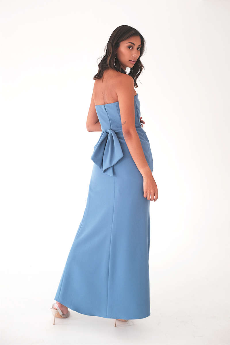 Baby blue tube 2024 dress